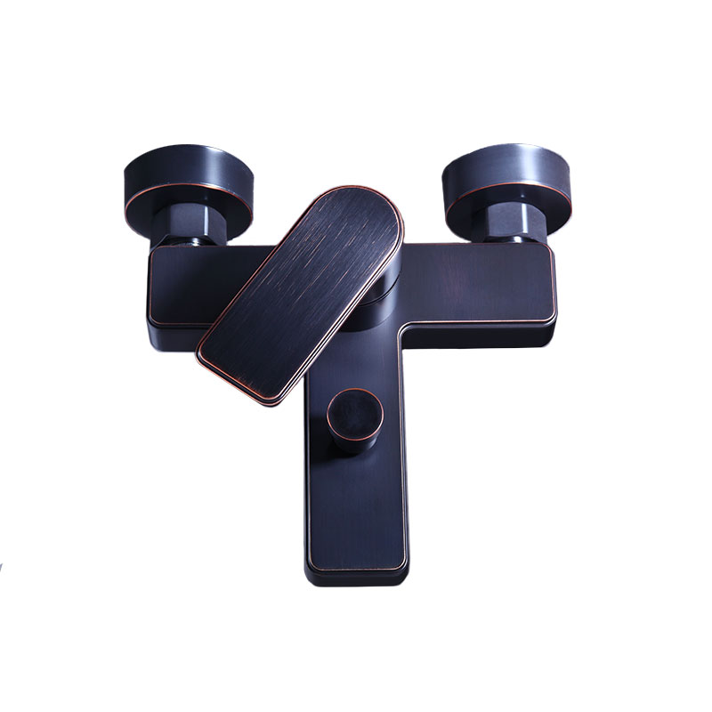 صنبور حوض الحمام الكلاسيكي الأسود