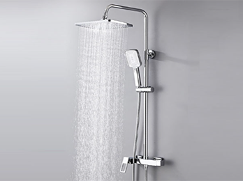What are the benefits of a handheld shower in a bathroom set