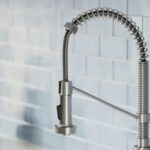 كيفية إصلاح صنبور معيب