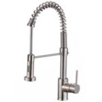 كيفية تنظيف الزنجار الموجود على صنبور المطبخ بفعالية؟