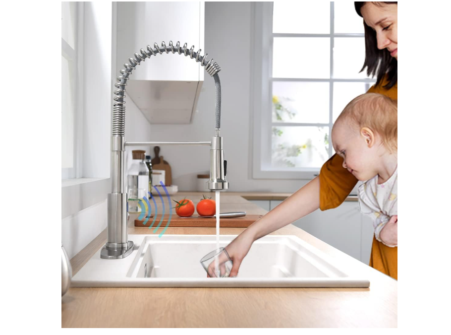 The Rise of Smart Faucets: What Are They and Do You Really Need One in Modern Homes? 4